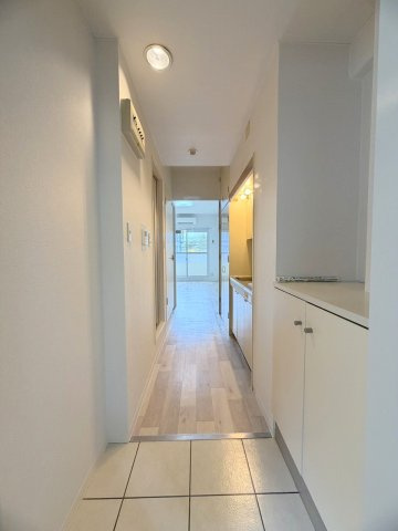 広島市西区井口２丁目の賃貸マンションの玄関