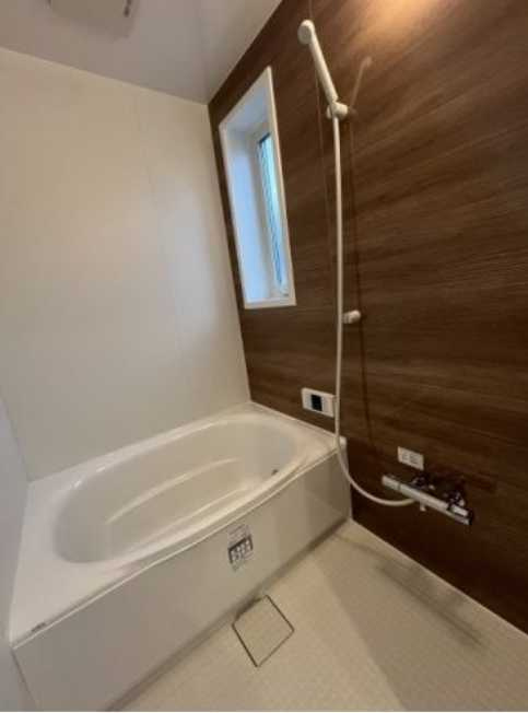 ウェール上馬　新築　3方角部屋　駒沢公園徒歩圏内　ウォークインクロゼットの浴室