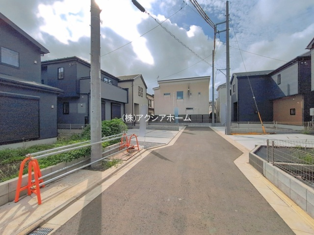 入間市下藤沢4丁目・全5棟　新築一戸建　1号棟の前面道路含む現地写真|現地写真（2026年8月17日撮影）