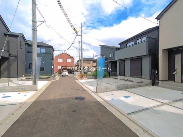 入間市下藤沢4丁目・全5棟　新築一戸建　1号棟の前面道路含む現地写真|現地写真（2026年8月17日撮影）