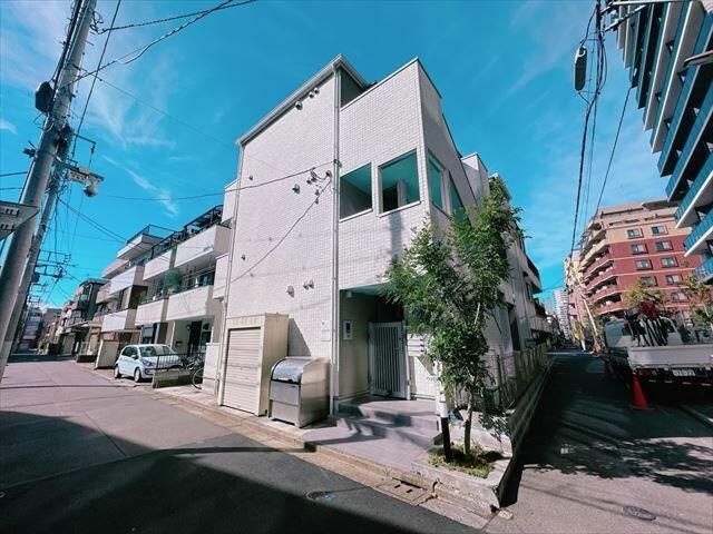 ＣＲＡＳＴＩＮＥ南砂町の外観