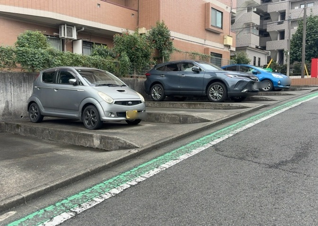 【駐輪場】 | 日神パレステージ橋本 | マンションの駐輪場は、事前に空きがあるか確認を取ると安心です。せっかく入居したのに駐輪スペースがない！なんてことになったら大変ですよね。そこで、内見時や購入前にはまず事前に確認しておくと良いでしょう。