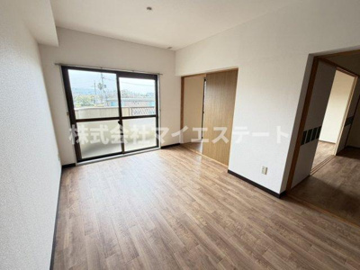 【居間・リビング】 | 蛇籠町マンション1号館