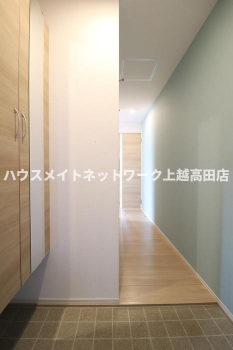 シャインピークス大和 Ｂの玄関|玄関
