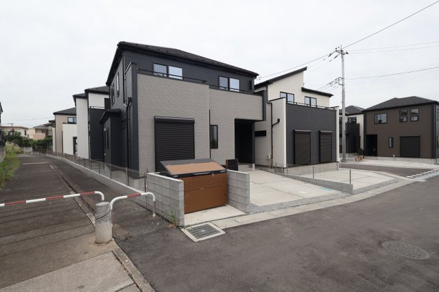 《仲介手数料無料》上尾市大字大谷本郷102-4新築一戸建てグラファーレの外観