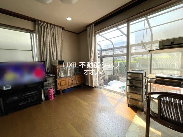 【居間・リビング】 | 加須市花崎北1丁目　中古一戸建