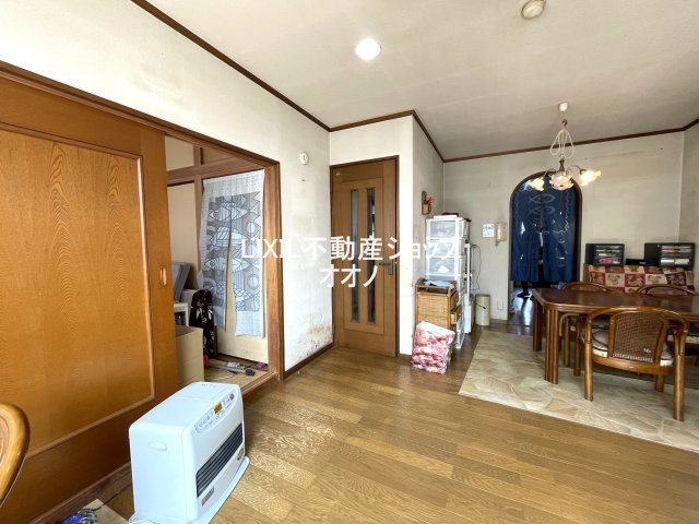 【居間・リビング】 | 加須市花崎北1丁目　中古一戸建