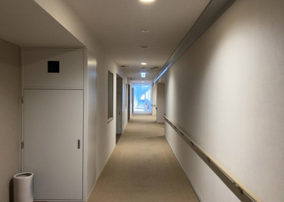 【その他共用部分】 | ダイヤモンドライフ森の里ヒルズ　 | 共有部分は、住民なら誰もが使える設備のこと。例えば駐車場やエレベーター、インターネット設備、セキュリティ設備などがあります。他にも、マンションの廊下・外部階段やエントランス・ゴミ置き場などがあります。