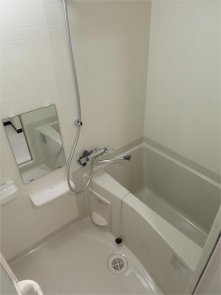 ＨＹ’ｓ　ＬＩＡＩＳＯＮの浴室