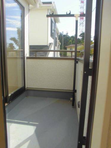 クレイドルガーデン横浜市青葉区松風台第1　1号棟のバルコニー