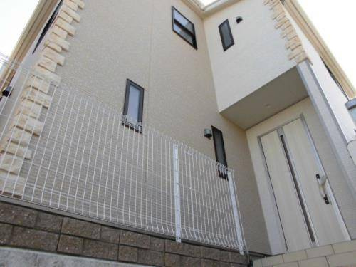 クレイドルガーデン横浜市青葉区松風台第1　1号棟の外観