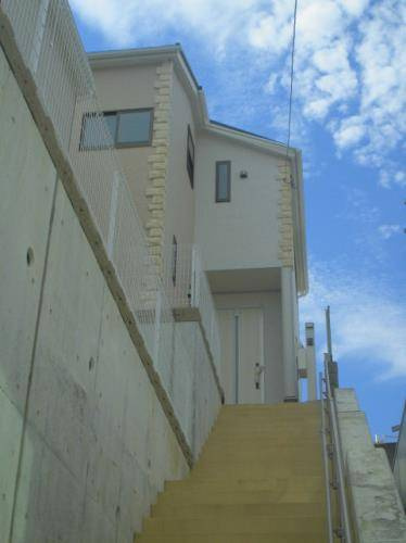 クレイドルガーデン横浜市青葉区松風台第1　1号棟の外観