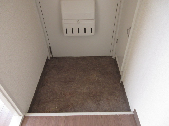 メゾン天神山の玄関