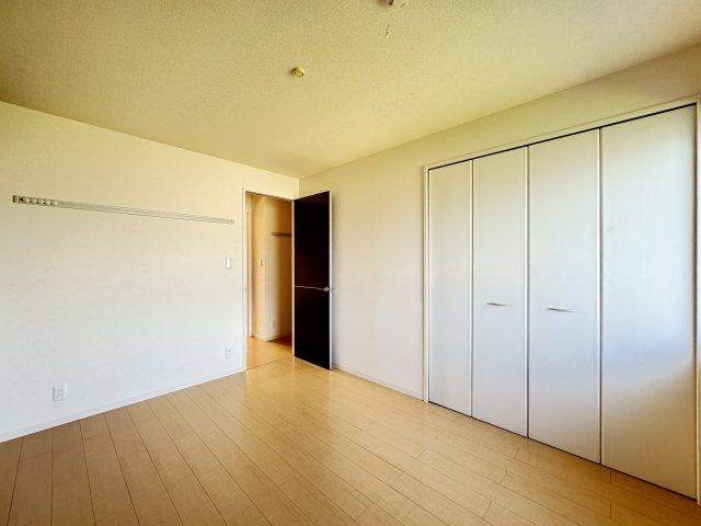 オベルジーヌ　Ｂの寝室