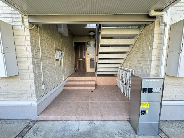 オベルジーヌ　Ｂのエントランス