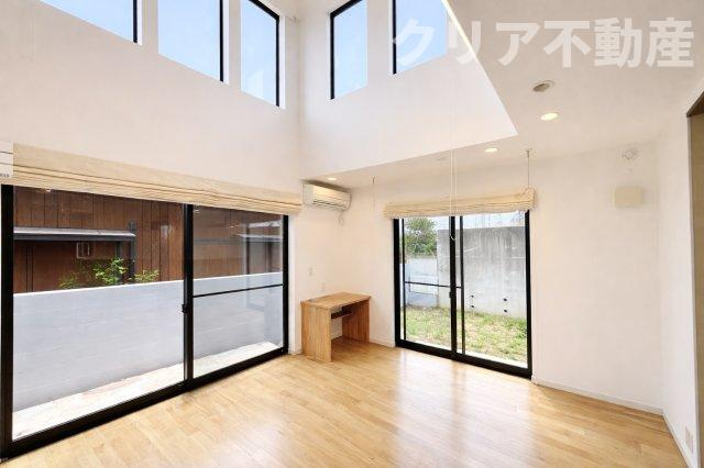 【居間・リビング】 | 前橋市敷島町　美築中古住宅