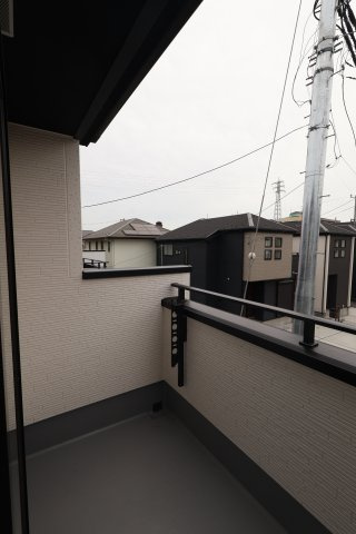 《仲介手数料無料》上尾市大字大谷本郷102-4新築一戸建てグラファーレのバルコニー