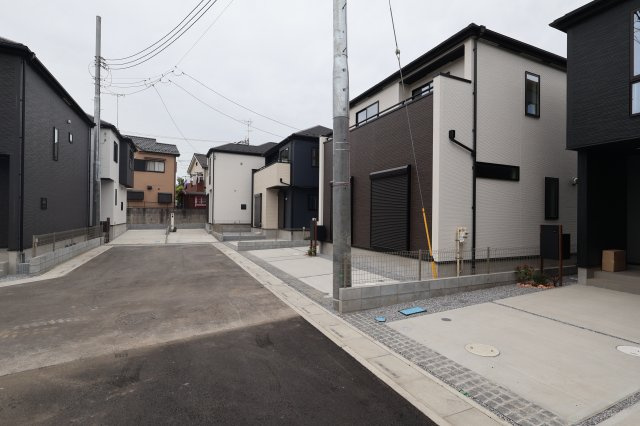 《仲介手数料無料》上尾市大字大谷本郷102-4新築一戸建てグラファーレの外観