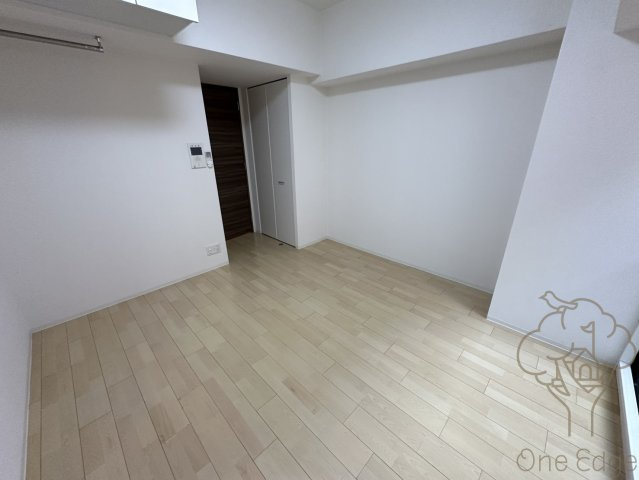 HS梅田EASTの居間・リビング