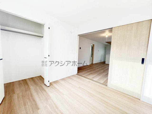 入間市下藤沢4丁目・全5棟　新築一戸建　2号棟の洋室|1階　洋室　4.5帖