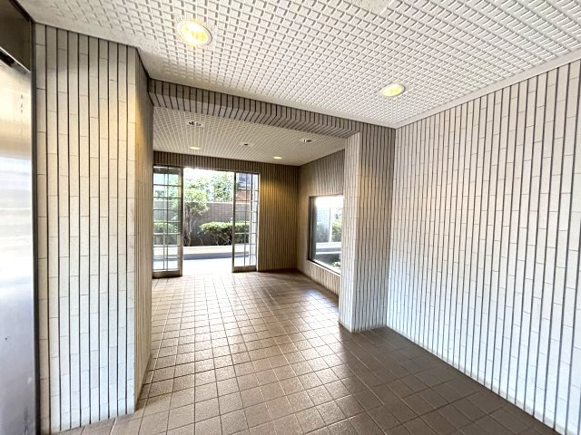 藤和ライブタウン武蔵野緑町のロビー