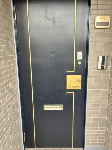 藤和ライブタウン武蔵野緑町の玄関