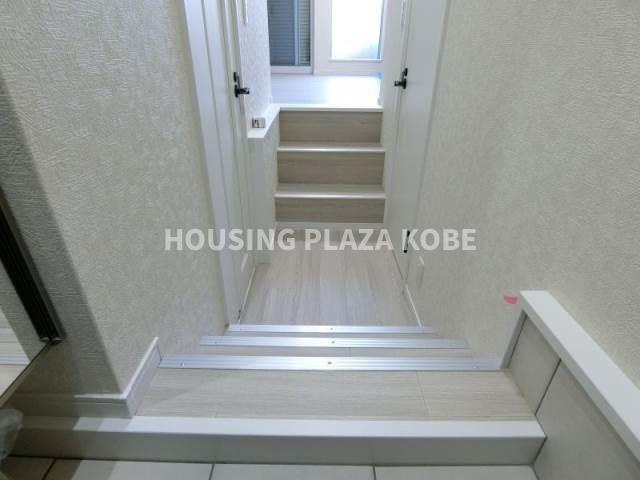 あんしん＋潮見台　須磨駅の賃貸情報の玄関|今人気のスキップフロア