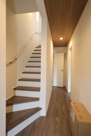 《仲介手数料無料》上尾市大字大谷本郷102-4新築一戸建てグラファーレの内装
