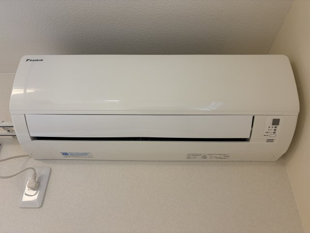 若葉アイの設備|エアコン（洋室）