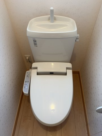 若葉アイのトイレ|温水洗浄便座