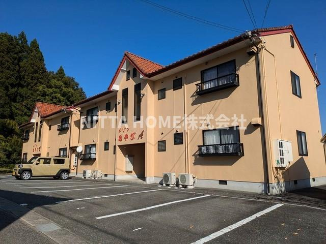 養父市八鹿町高柳のアパートの外観|追い焚きや温水洗浄付きのトイレを設置◇外部物置付きです☆彡