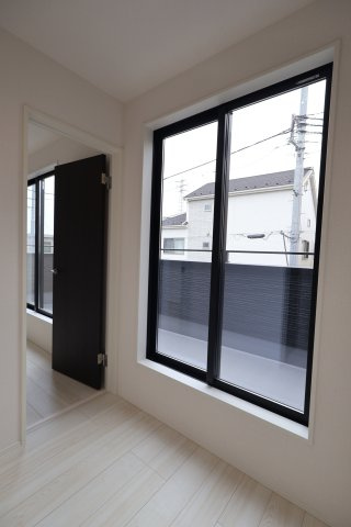 《仲介手数料無料》上尾市大字大谷本郷102-4新築一戸建てグラファーレのバルコニー