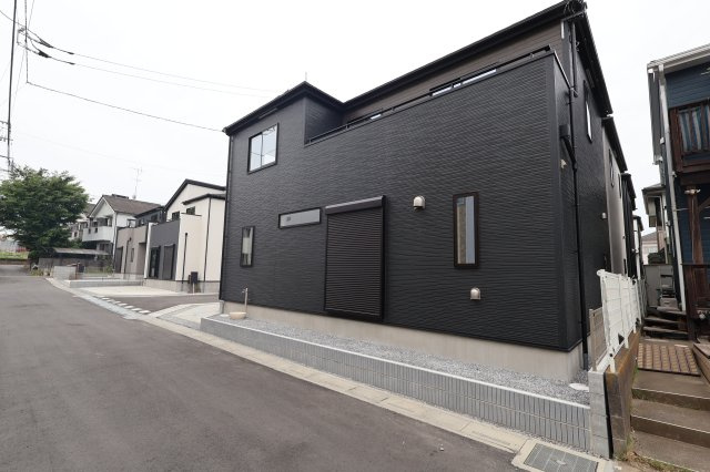 《仲介手数料無料》上尾市大字大谷本郷102-4新築一戸建てグラファーレの外観