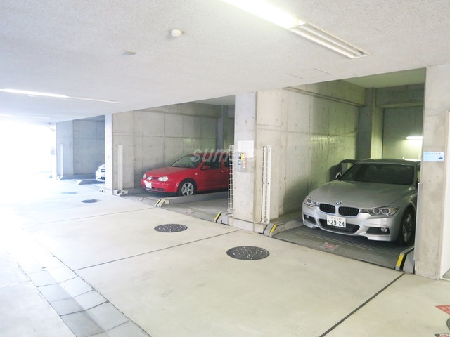 王子神谷パークハウスの駐車場|駐車場もございます♪