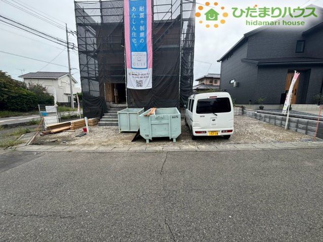 本庄市万年寺　第4　新築一戸建て　クレイドルガーデン　02の駐車場
