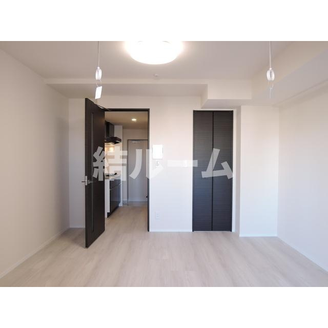 新宿区新宿６丁目の賃貸マンションの寝室