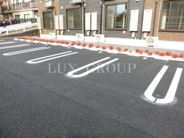 【駐車場】 | ベルク　リーベ　カベ