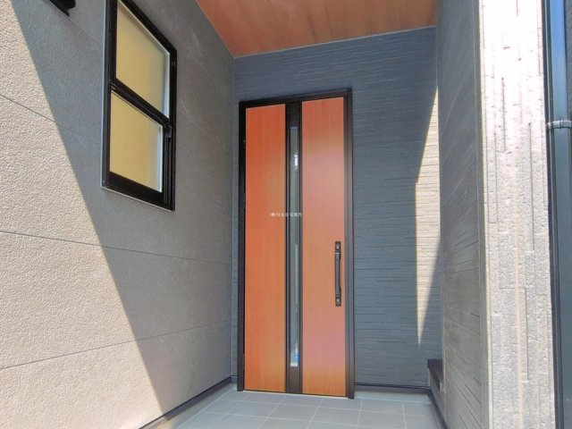 ふじみ野市元福岡１丁目の新築一戸建の玄関