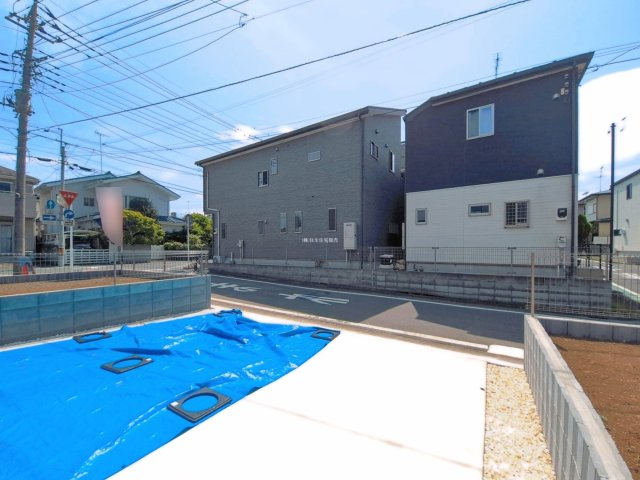 ふじみ野市元福岡１丁目の新築一戸建の前面道路含む現地写真
