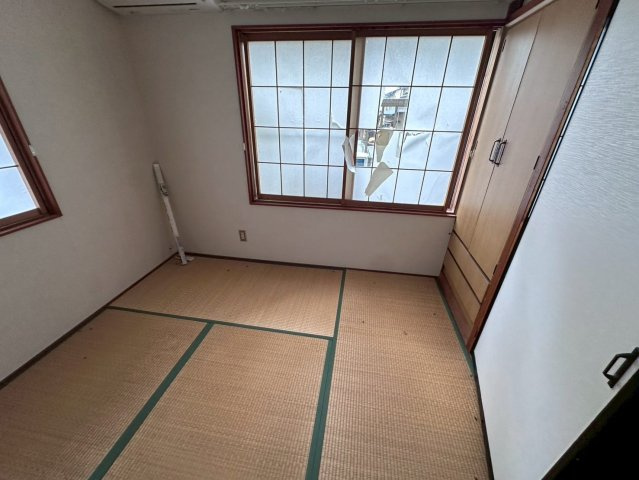 金沢市一棟アパートの和室