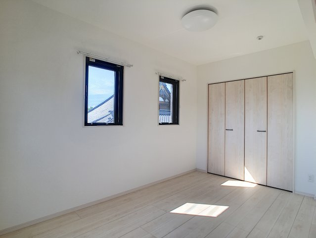 宗像市赤間４丁目の賃貸マンションの居間・リビング