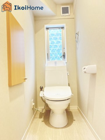 神戸市西区玉津町二ツ屋　中古戸建のトイレ|【ホームページに現地動画掲載中】●年中無休：当日予約可●各階は節水タイプのウォッシュレット付お手洗い
