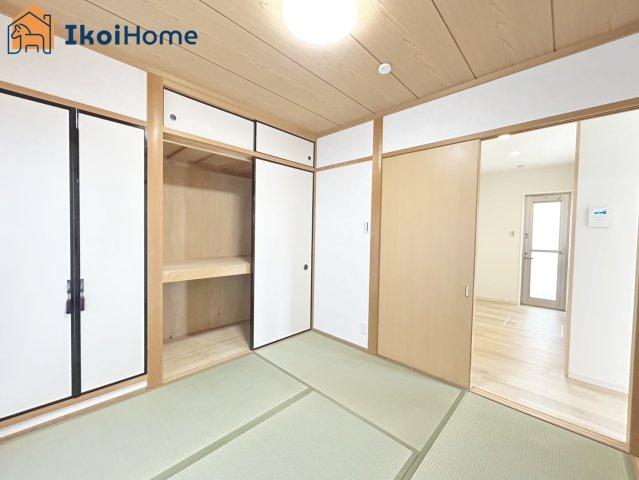 神戸市西区玉津町二ツ屋　中古戸建の内装|【ホームページに現地動画掲載中】●年中無休：当日予約可●和室は収納があり、お子様も安心して遊べます。