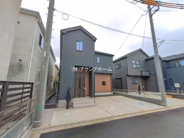 入間市下藤沢4丁目・全5棟　新築一戸建　3号棟の前面道路含む現地写真