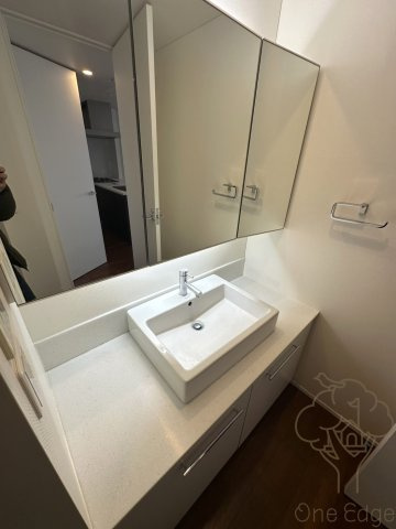 CHASKA CHAYAMACHI RESIDENCEの独立洗面台