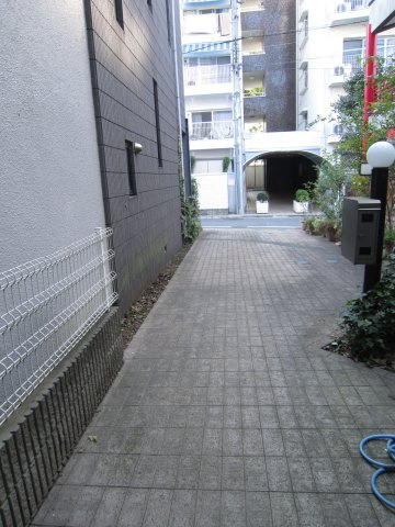 高輪戸建のエントランス|清潔なエントランスです