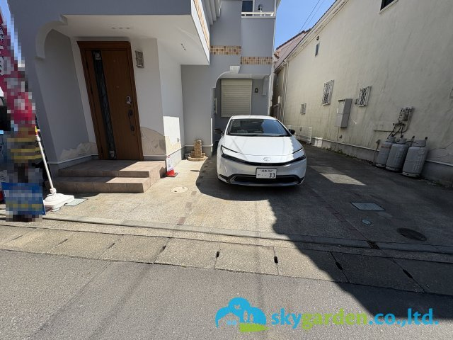 茅ヶ崎市松尾３期　中古戸建　全１棟の駐車場|駐車スペースもあります