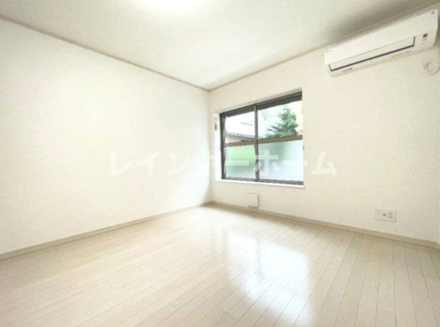 インフィニティ　ハイツの居間・リビング