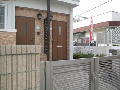 【玄関】 | グリ－ンＹ・Ⅳ | 明るい玄関です