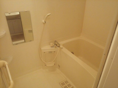 【浴室】 | グリ－ンＹ・Ⅳ | 落ち着いた空間のお風呂です